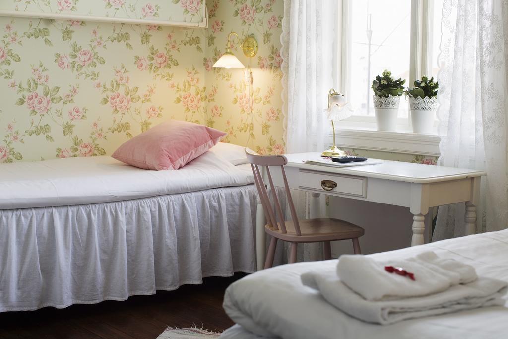 Strandvillan Hotell Och Bed & Breakfast Lysekil Dış mekan fotoğraf